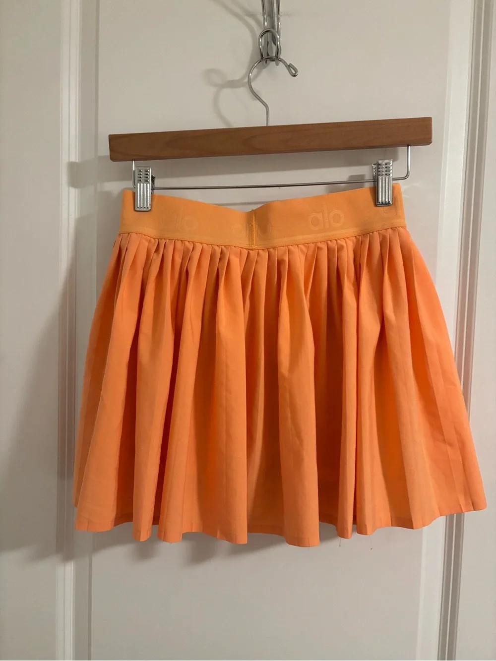 ALO YOGA Aces Tennis Skirt Cantaloupe Orange Size Small